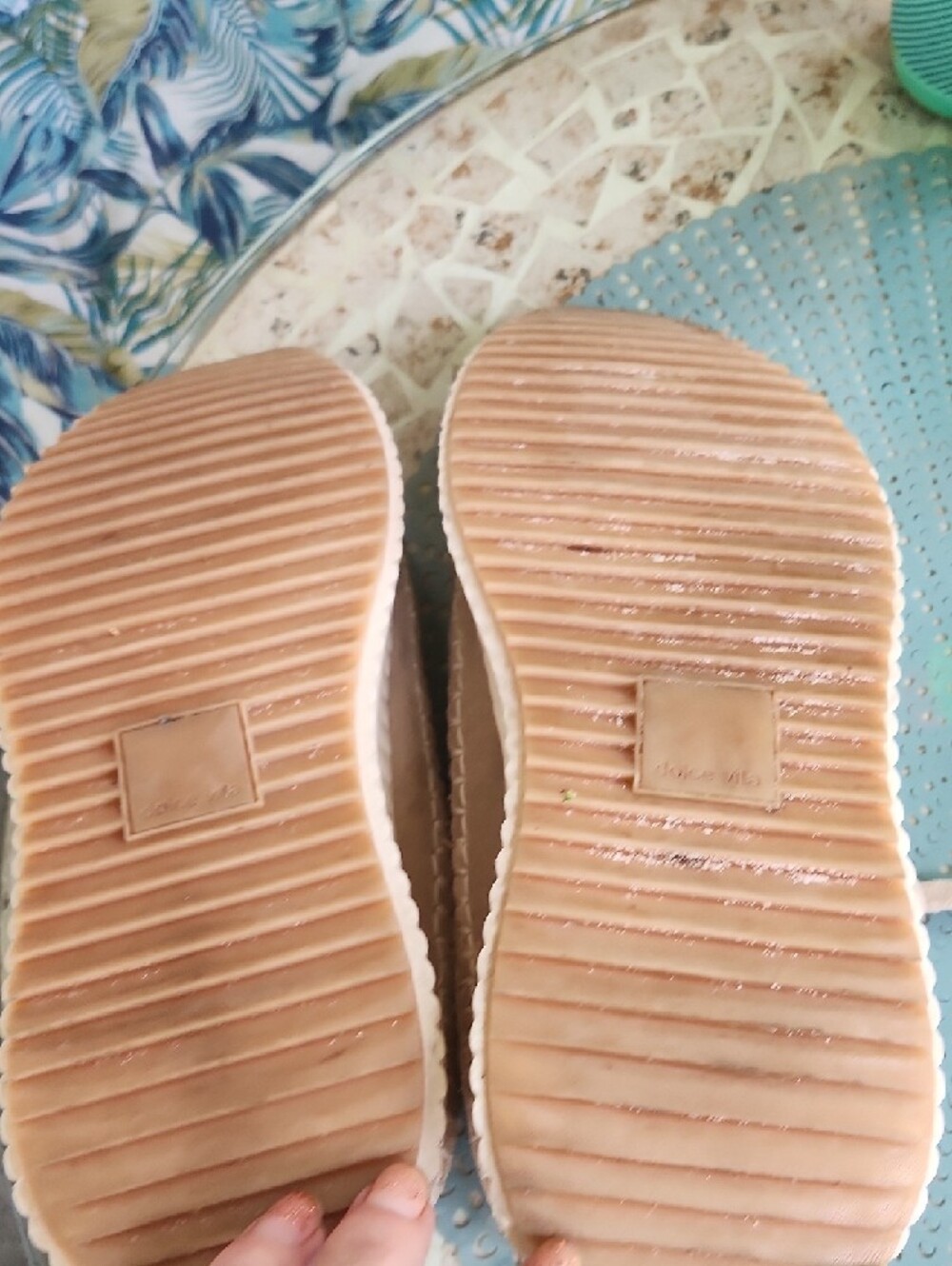 Dolce Vita Women's Woven Lace-Up  Sneakers in Light Beige and Cream DOLEN STYLÈ - Picture 5 of 6